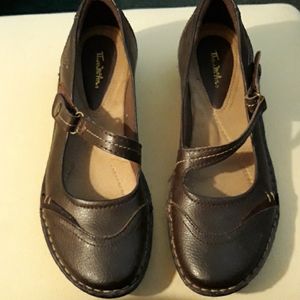 Dark brown shoes